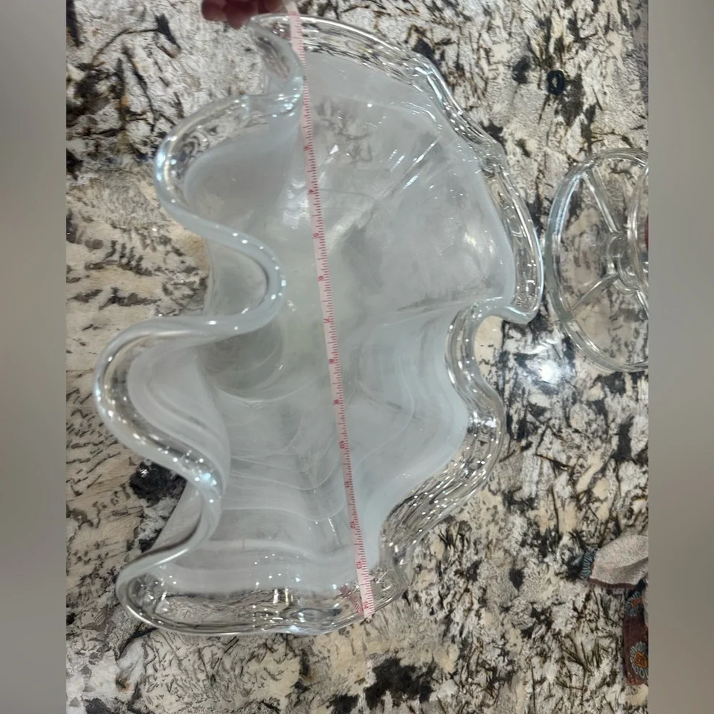 Tammoro Home Murano Art Glass Hand Blown Mid-Century Modern White Swirled Vase
